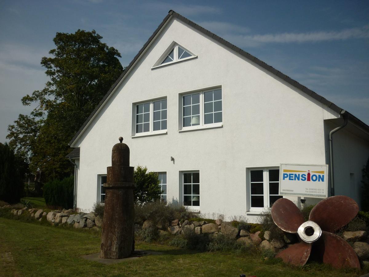 Pension Zum Leuchtturm Bastorf Exterior foto